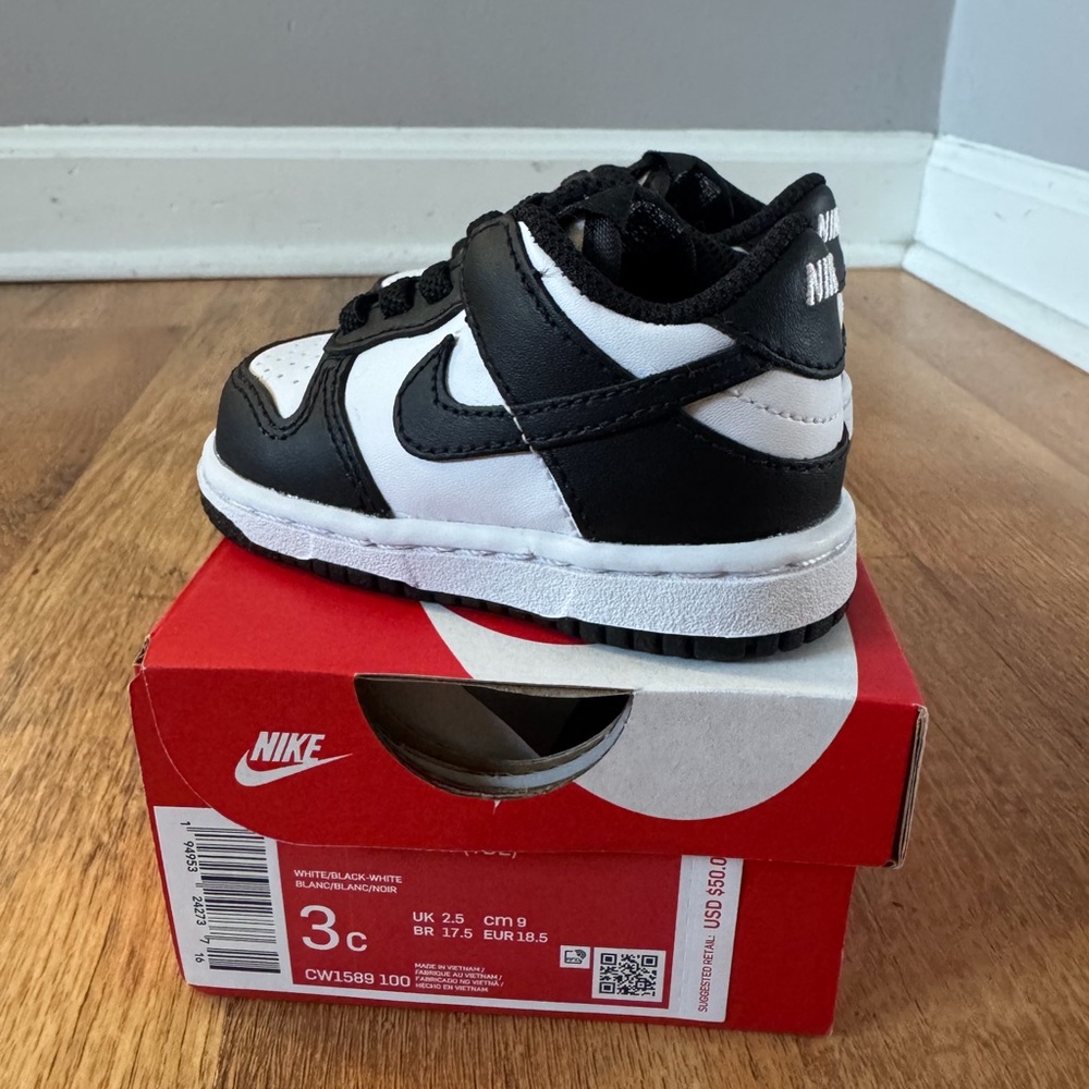 *Retro *NEW - Panda Toddler 3C Nike Dunk!